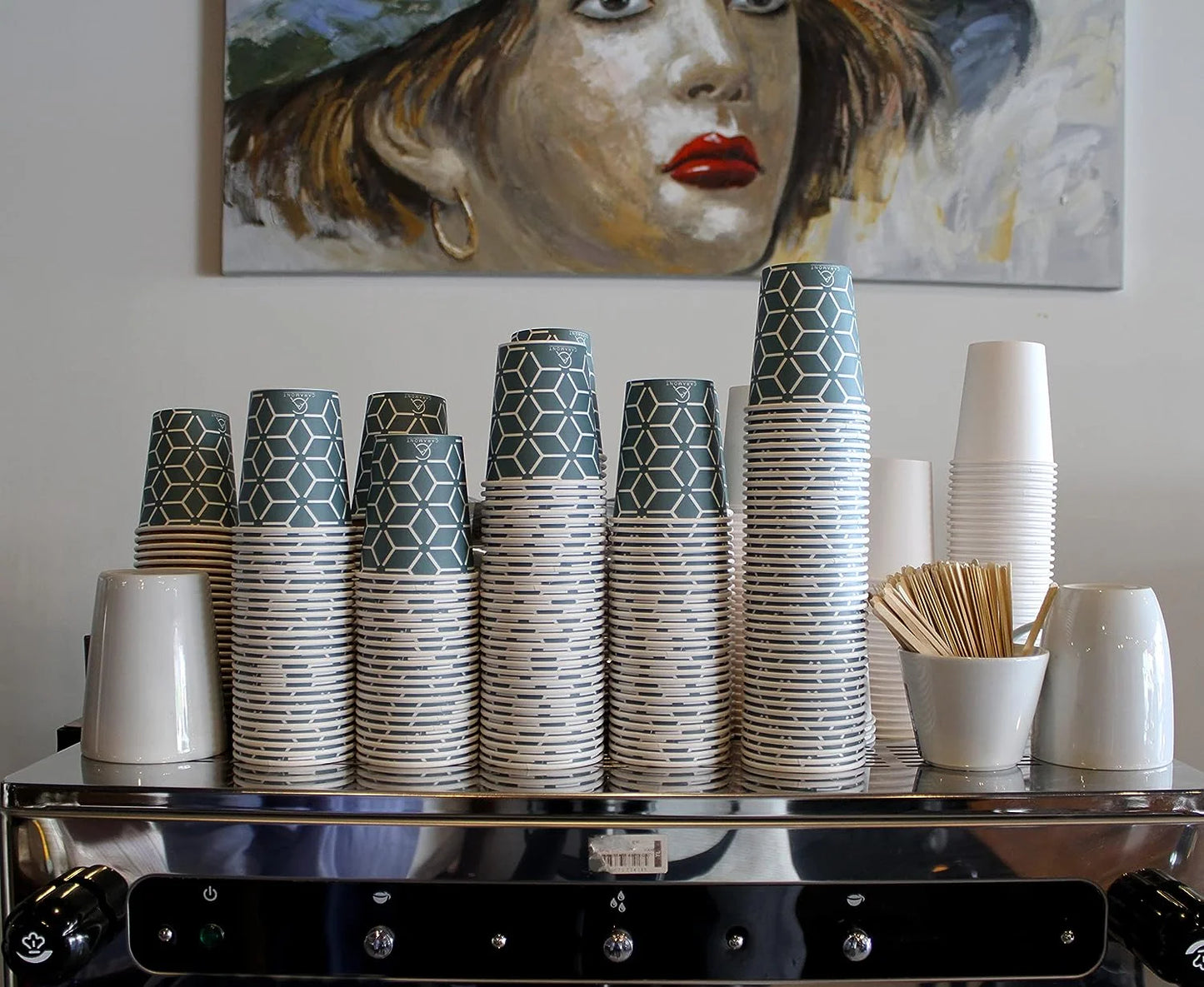 Vasos de papel Caramont de 7 oz con agitadores de madera, ecológicos y desechables, resistentes al calor, para bebidas frías y calientes en cartón de calidad, ideales para café, té, cumpleaños, etc. - 1000 