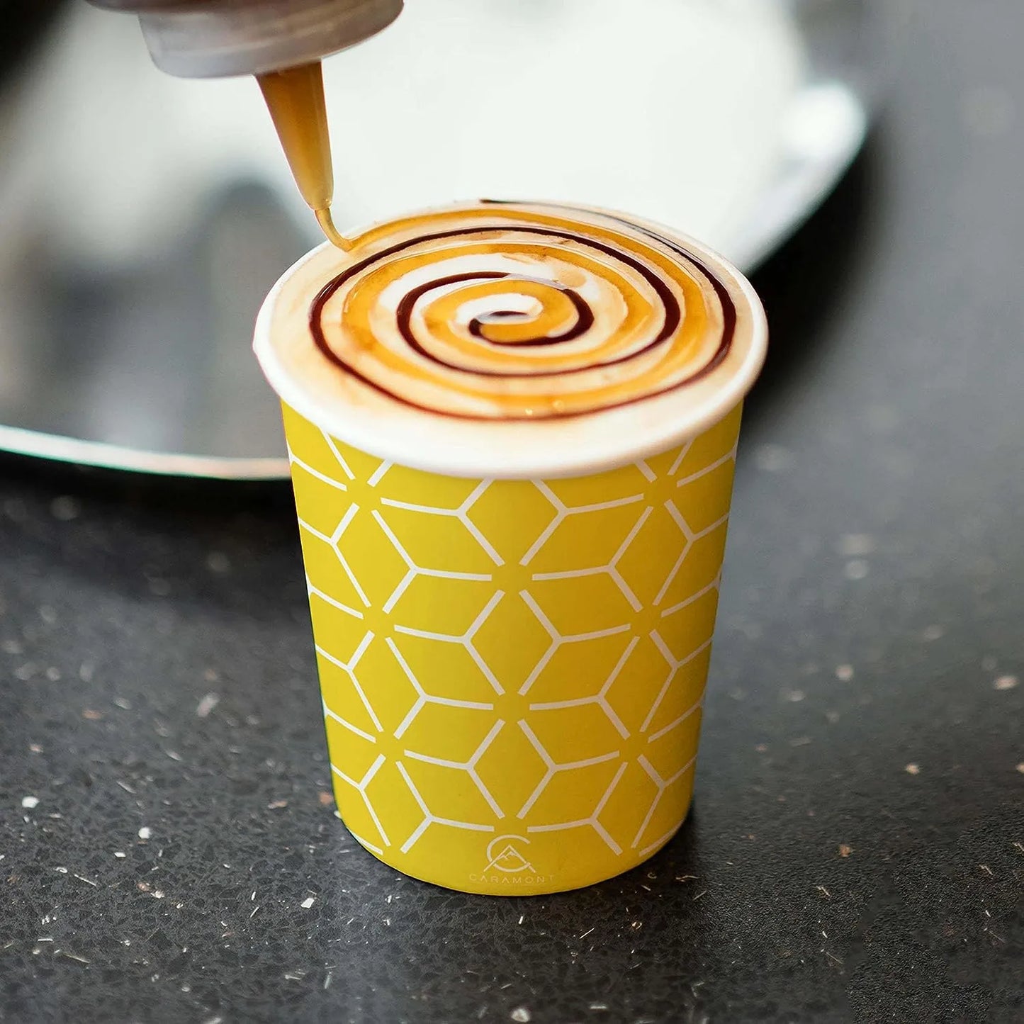 Caramont,4 Oz Espresso Gobelets en Carton avec Agitateurs en Bois,Écologique et Jetables,Résistant à la Chaleur,Carton de Qualité,Idéal pour Toutes Les Boissons Chaudes ; Café,Thé,Chocolat etc. -200